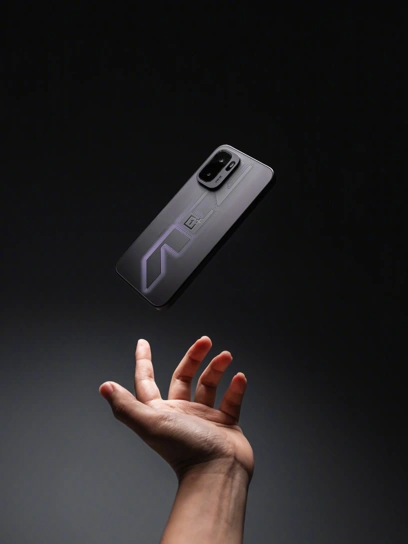 OnePlus объявила дату анонса Ace 6 Ultra и его игрового чехла-геймпада