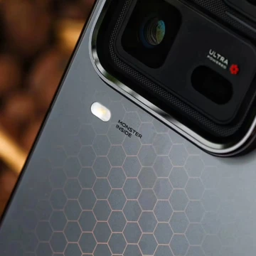 iQOO 16 приписывают набор камер уровня середняков