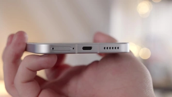 Обзор Nothing Phone (4a) Pro: цельнометаллический Android