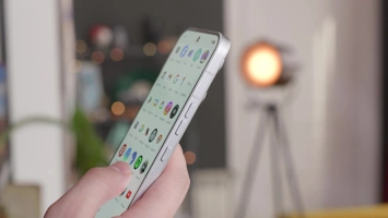 Обзор Nothing Phone (4a) Pro: цельнометаллический Android