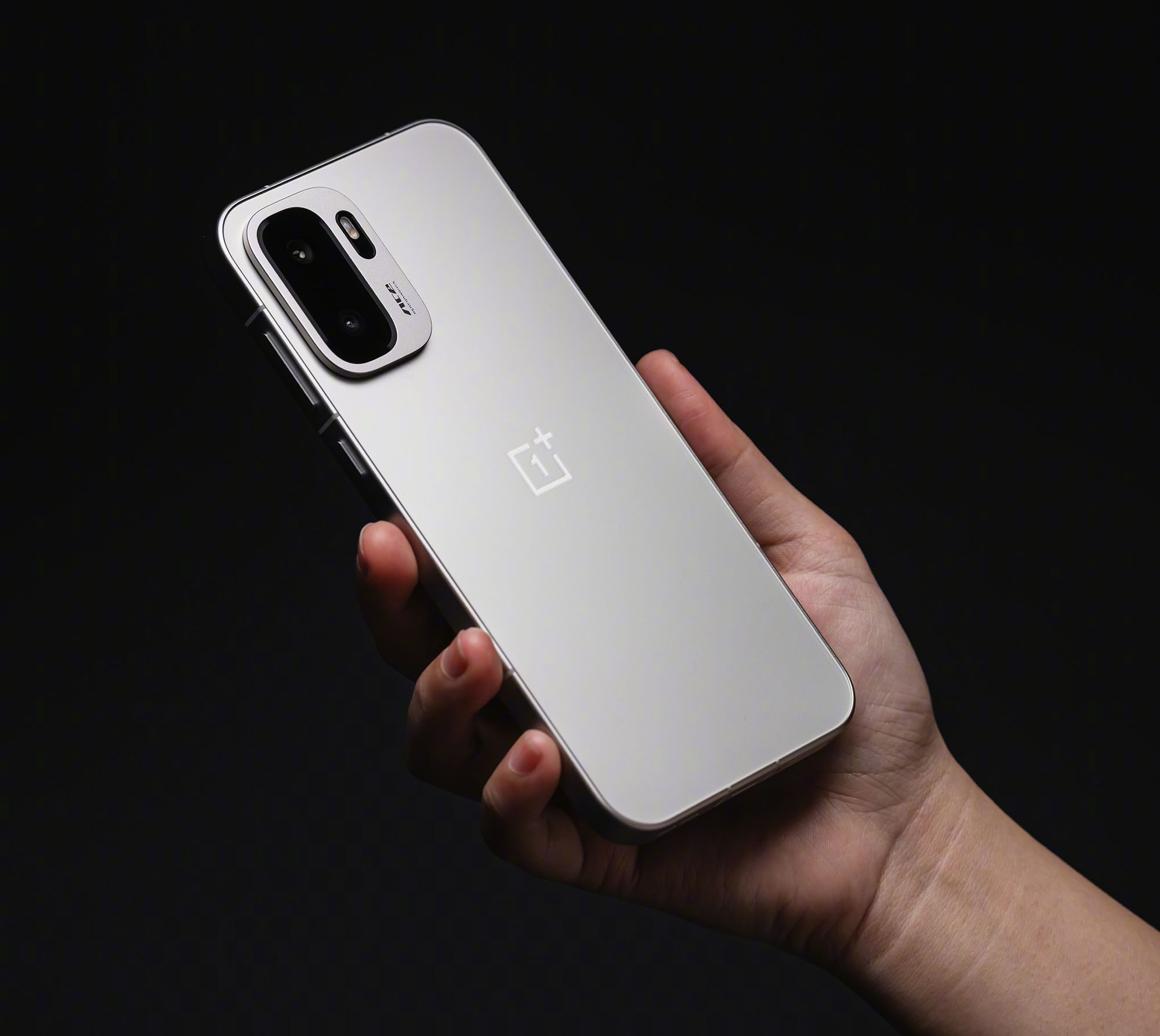 Всё, что известно про OnePlus Ace 6 Ultra за день до анонса