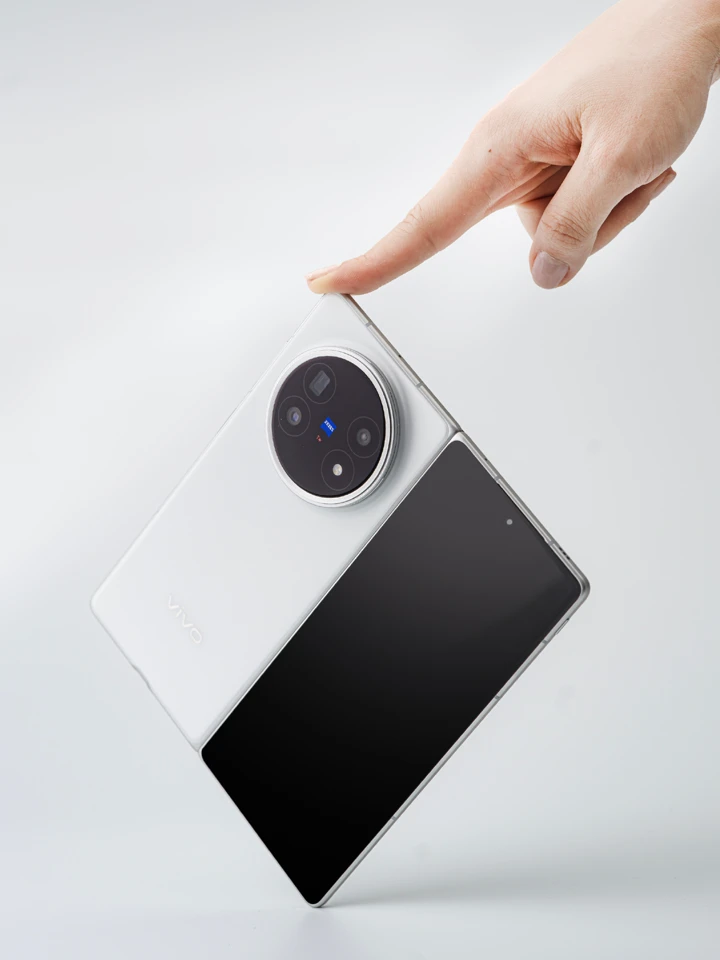 Vivo X Fold 6 приписывают крутую начинку, но без Snapdragon