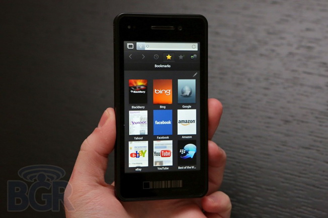    BlackBerry 10  Snapdragon S4 Pro
