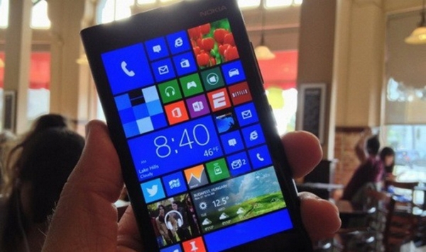 Nokia Lumia 825