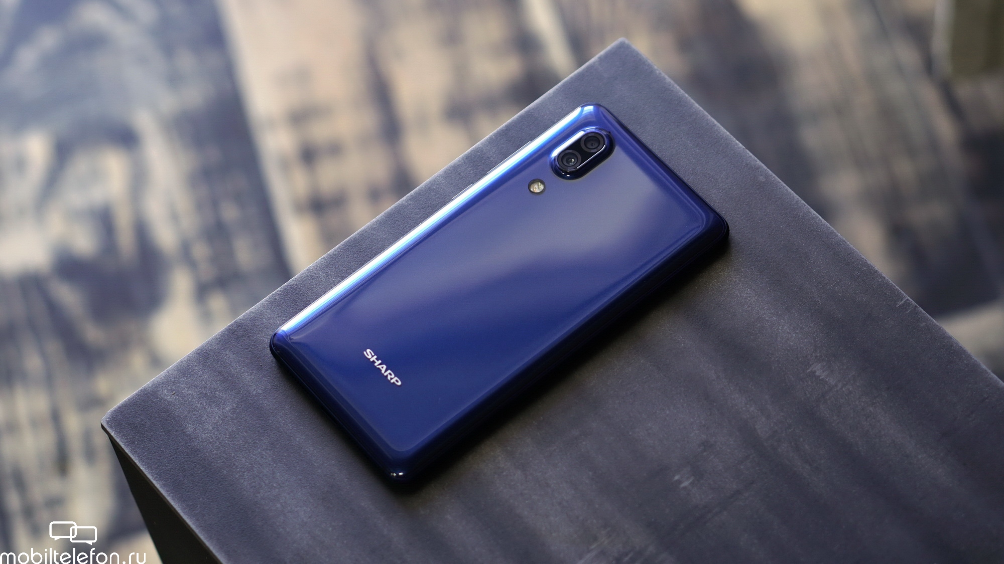 Sharp aquos k tai. Смартфон Sharp aquos c10. Смартфон Шарп аквас. Sharp aquos s2.