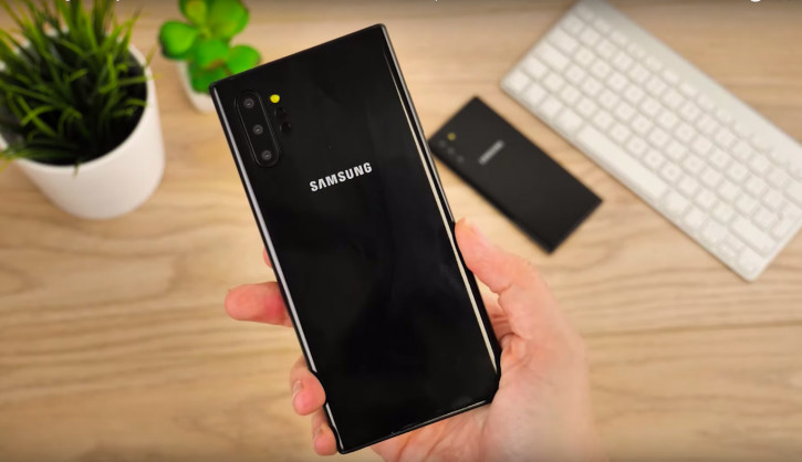 Модели Samsung Galaxy Note 10 и Note 10+ рядом с S10+ и Note 9 (видео)