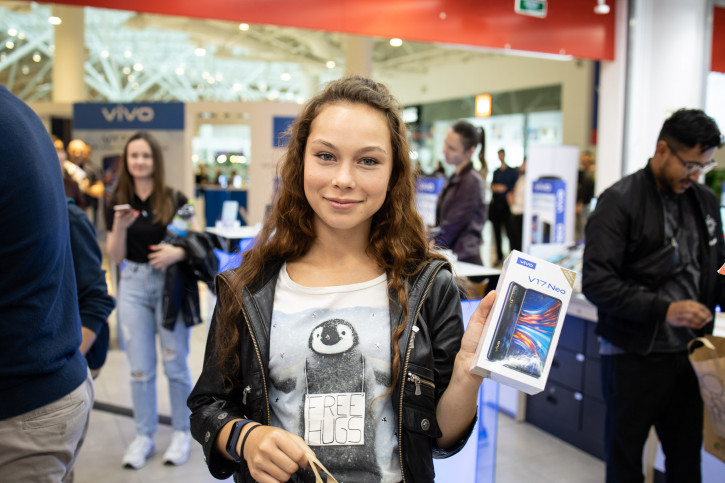   vivo V17 Neo  :   , 
