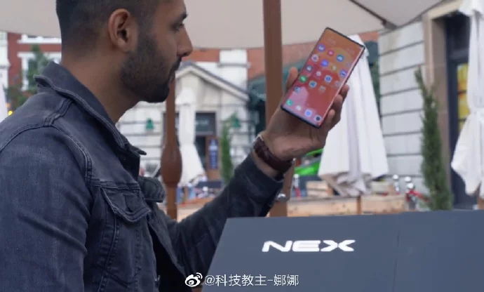  Vivo NEX 3     3,5- 