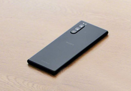 Sony Xperia 2   :     