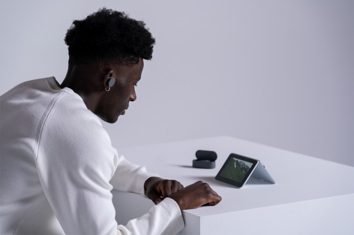  5G  NFC:   Microsoft Surface Duo  $1399