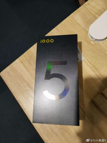   iQOO 5    