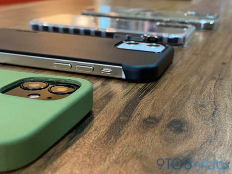  :  iPhone 12    