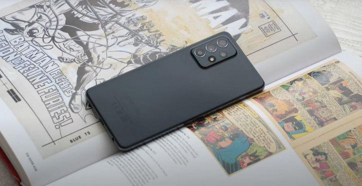 Samsung Galaxy A52s     -  