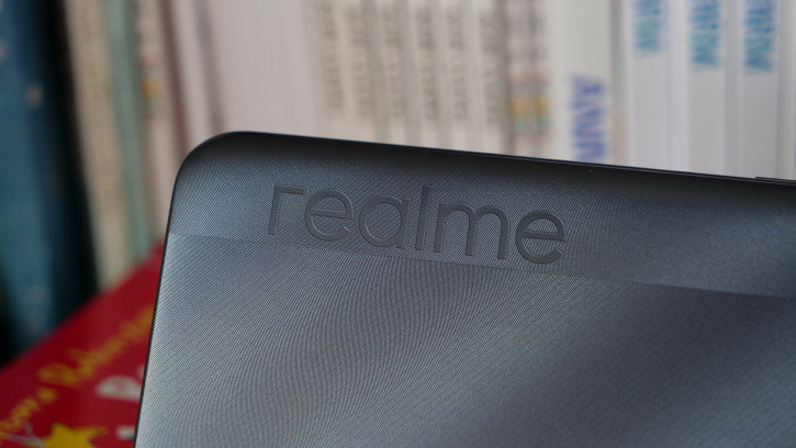Обзор Realme C25: доступный долгожитель с NFC