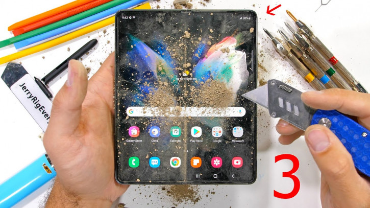 ()  :    Samsung Galaxy Z Fold 3