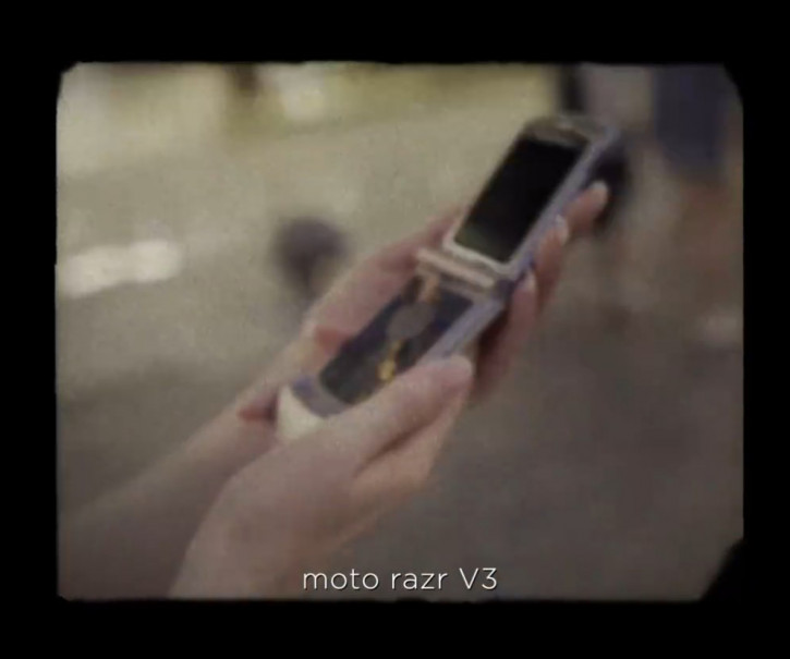 Hello, Moto!     Motorola Razr 2022