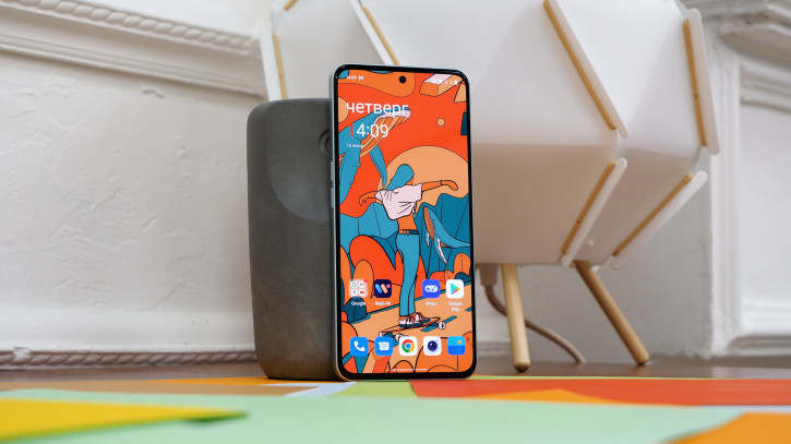  OnePlus Ace (10R):   Realme GT Neo 3