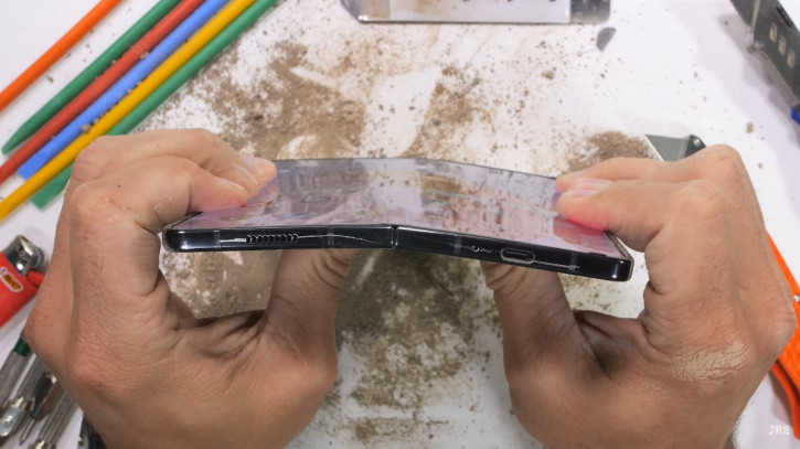 Жесткий тест на прочность Samsung Galaxy Z Fold 5: не без сюрпризов!