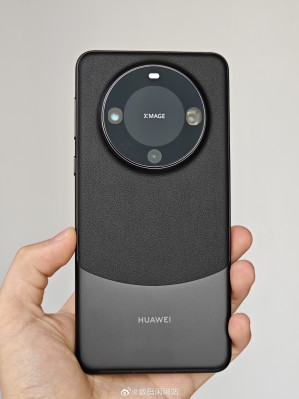     Huawei Mate 60 Pro:  !