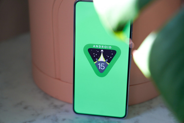  Pixel 9 -  Android 15,   
