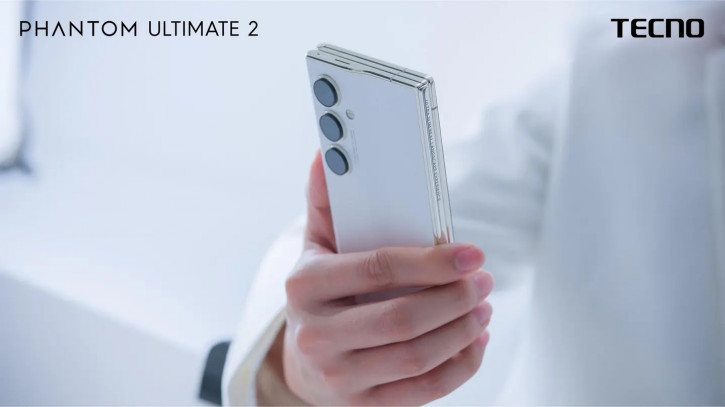 Tecno показала Phantom Ultimate 2 - концептуальный трифолд-смартфон