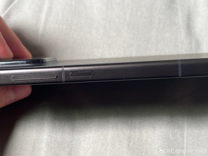 Владельцы Xiaomi 15 и 15 Pro жалуются вздутие аккумулятора