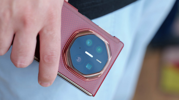 Неделя с Huawei Mate XT Ultimate Design: почувствуй себя Копперфилдом