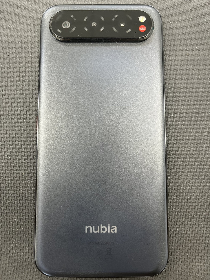 неАнонс Nubia Air – всё о начинке и первое живое фото