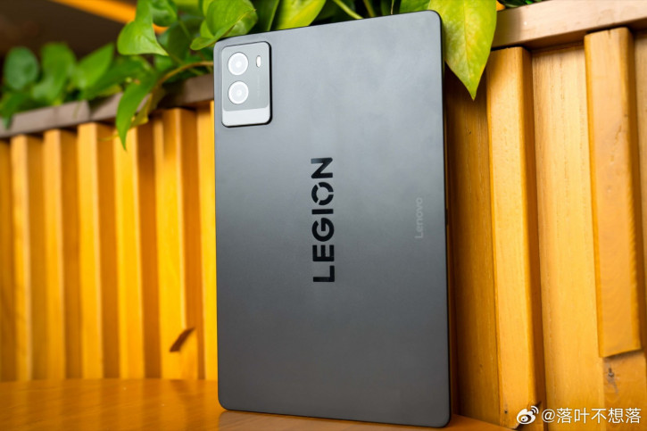    Lenovo Legion Y700 2025  