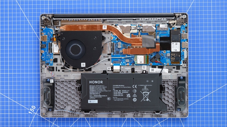 Обзор Honor MagicBook X16 AMD 2025: этот не сломается