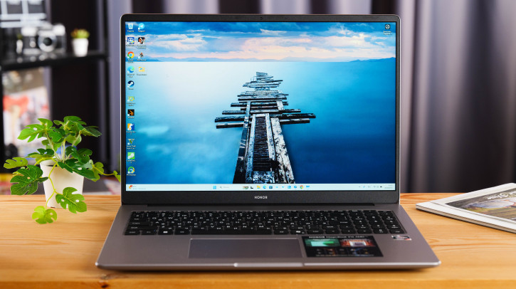 Обзор Honor MagicBook X16 AMD 2025: этот не сломается