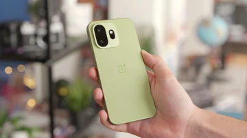 ВИДЕО: обзор OnePlus 15T – лягушонок с выдающейся автономностью