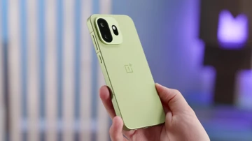 Обзор OnePlus 15T: круче и дешевле OnePlus 15?