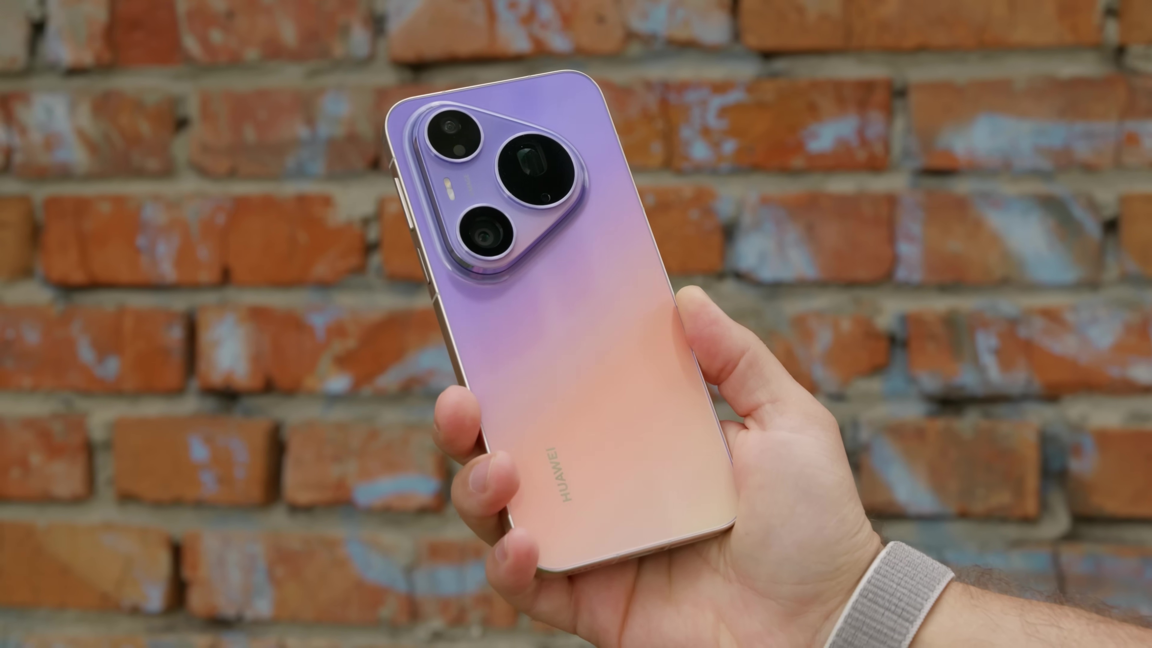Обзор Huawei Pura 90s Pro Max для России: теперь с Android 16