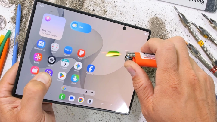 Samsung Galaxy Z Fold 8 испытали в жестоких тестах на прочность