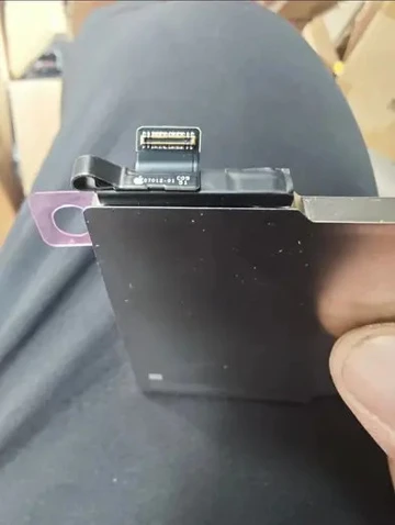 Шпионские фото батареи iPhone 18 Pro Max подтвердили апгрейд ёмкости