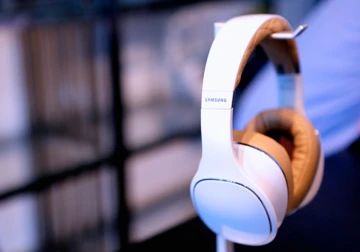 Galaxy H1: Samsung готовит ответ на AirPods Max 2 и Sony WH-1000XM6