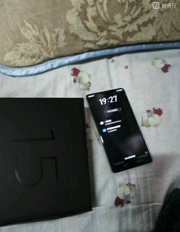 Meizu 15 Plus   Xiaomi Mi Mix 2: , , , 