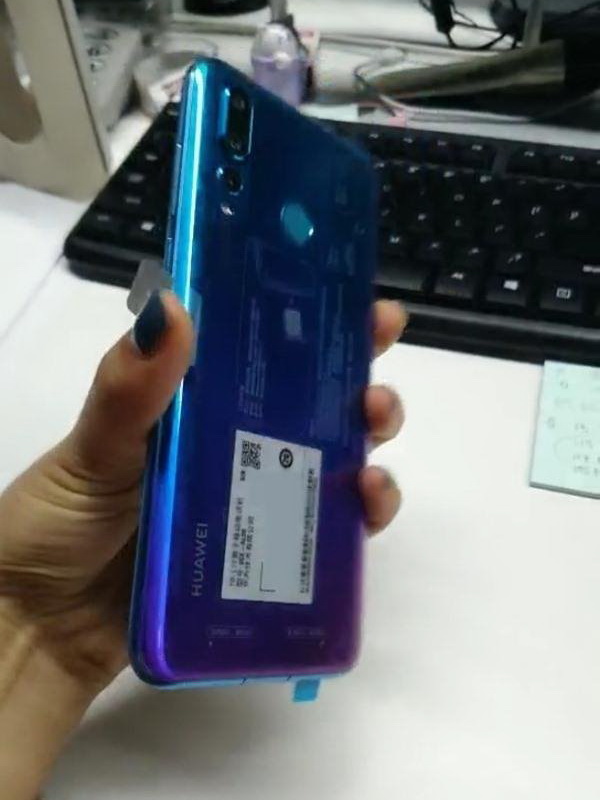 Huawei nova 4         