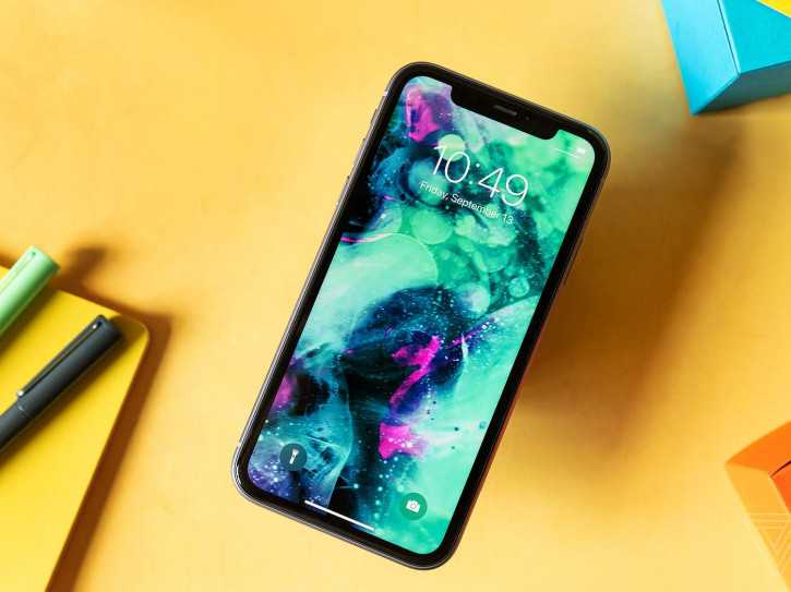 Apple ,  iPhone 11    
