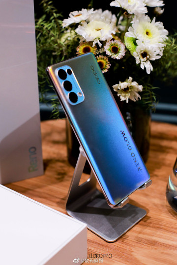 OPPO Reno 5 Pro     :  ?