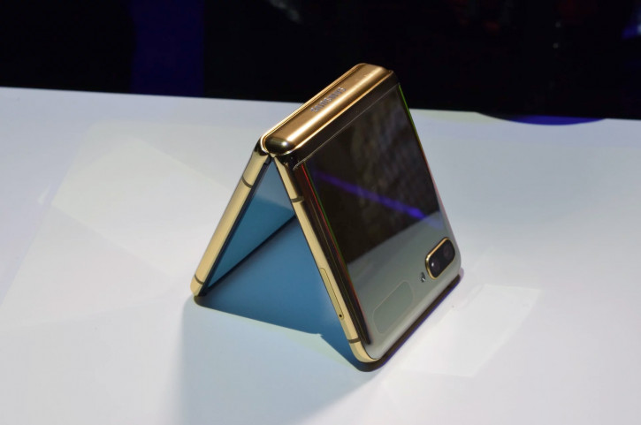 Samsung       ?