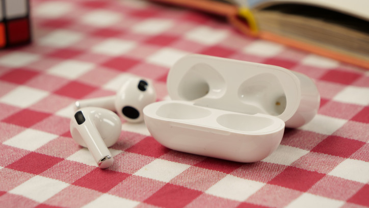  Apple AirPods 3:  ,   Android?