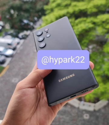  Samsung Galaxy S22 Ultra        
