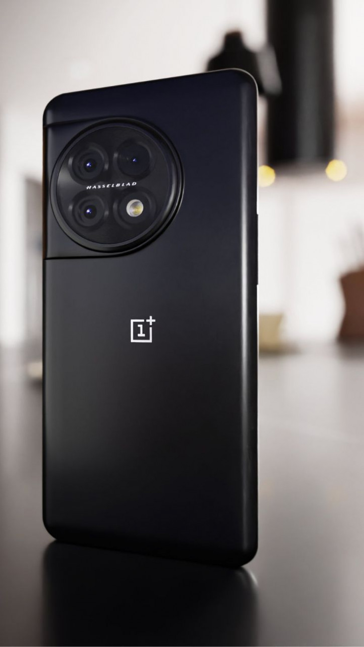 OnePlus 11     