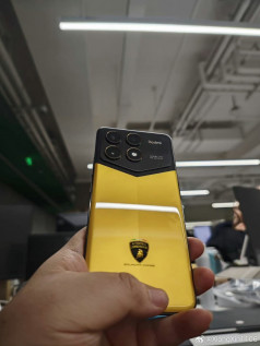 Лимитка Xiaomi Redmi K70 Pro Lamborghini Squadra Corse на живых фото