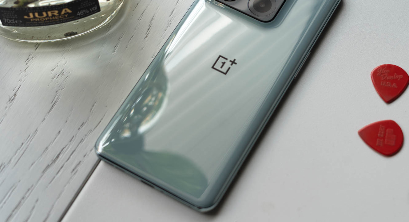 OnePlus 10T и 11R получают стабильный Android 14 с OxygenOS 14