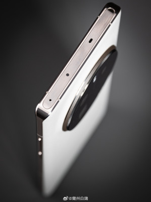 Realme GT5 Pro        
