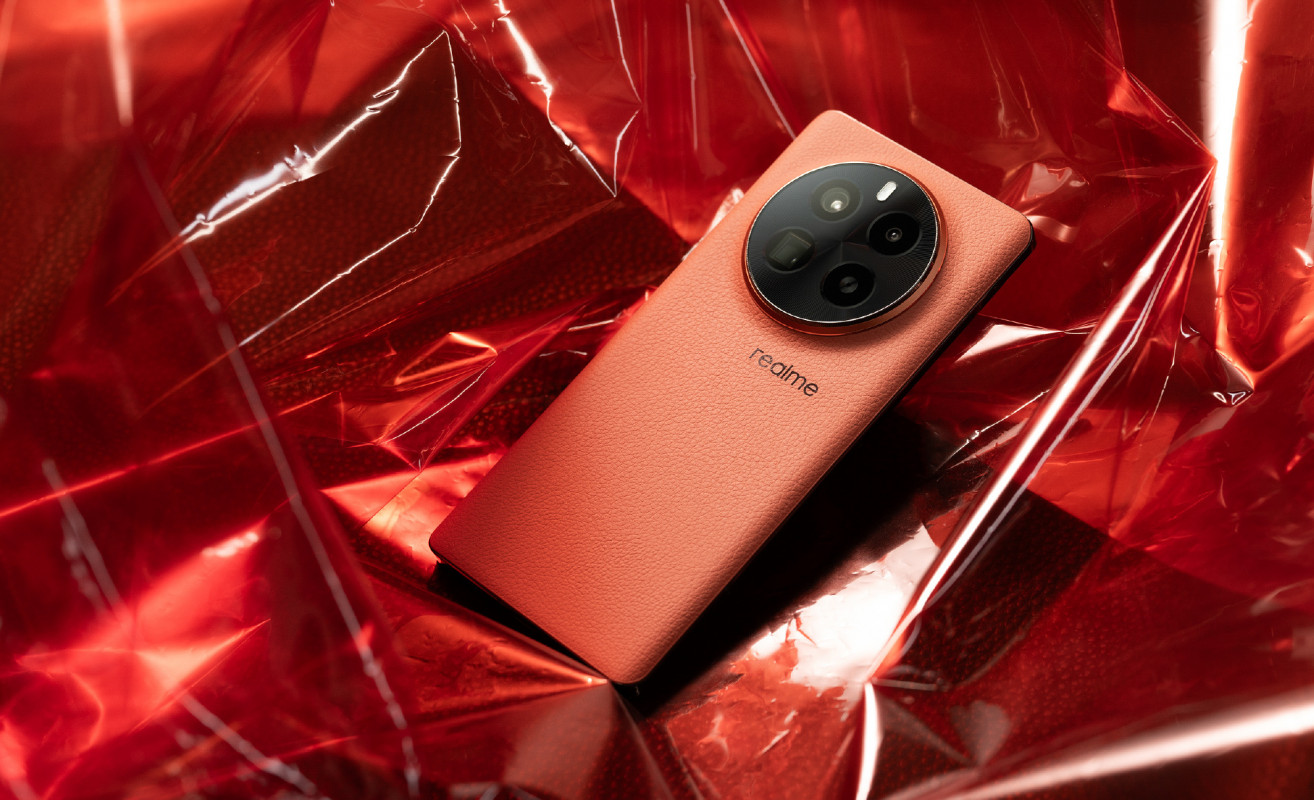 Realme GT5 Pro        