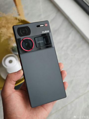  !     Nubia Z60 Ultra